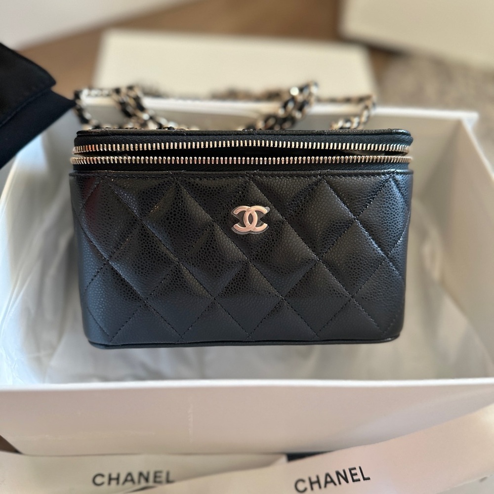 CHANEL Black Quilted Caviar Leather Vanity Crossbody with Light Gold Hardware - Picture 3 of 15
